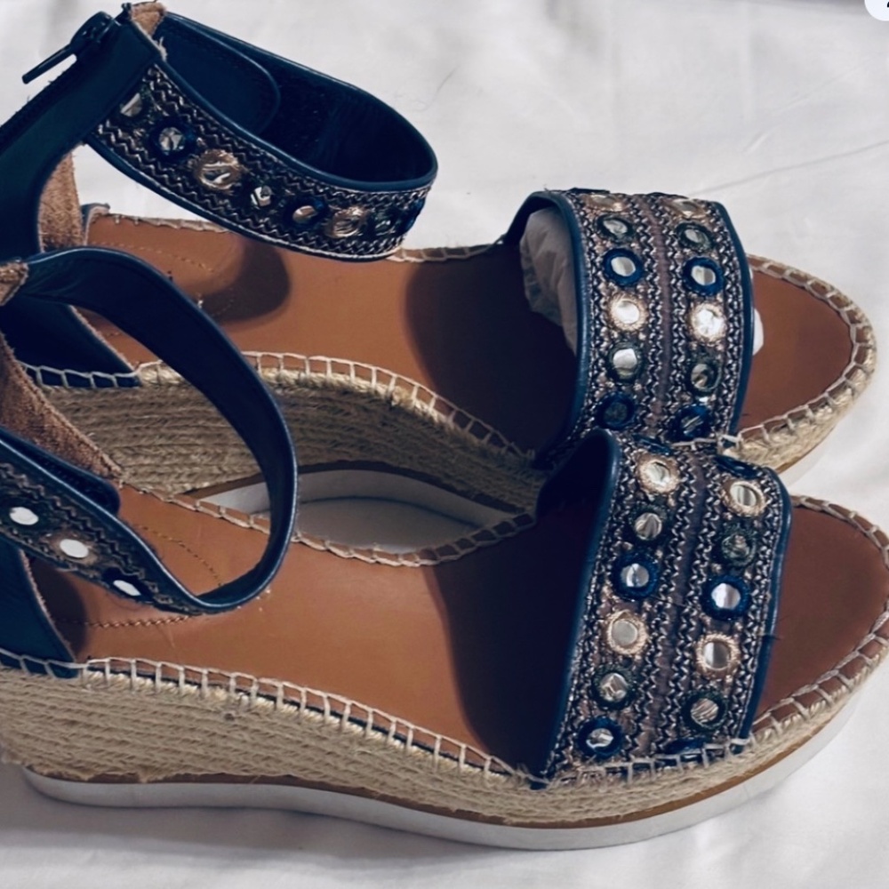 Vaneli Women’s Blue Denim Wedge Sandals Size 10